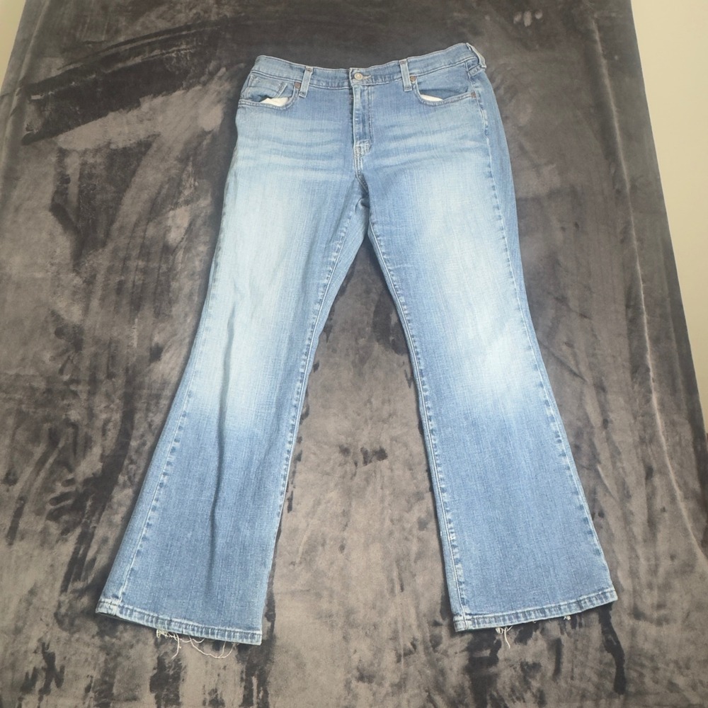 Levi's 515 Boot Cut Jeans Womens 14 S/C Light Blue Stretch Denim 3014
